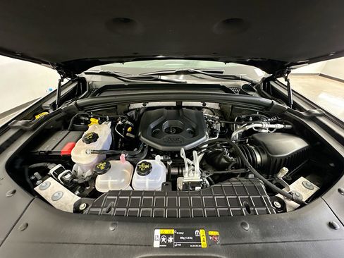 Used 2023 Jeep Grand Cherokee 4WD 4xe image 36