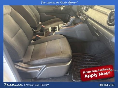 Used 2023 Chevrolet Colorado W/T w/ WT Convenience Package RWD image 21