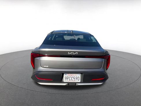 Used 2025 Kia K4 LXS image 12