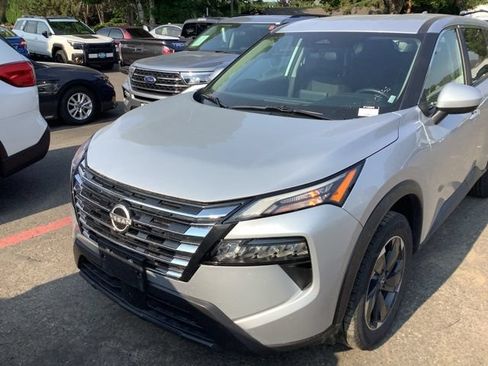 Used 2025 Nissan Rogue SV AWD/4WD image 1