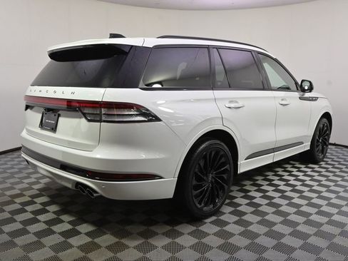 New 2026 Lincoln Aviator Reserve AWD/4WD image 7