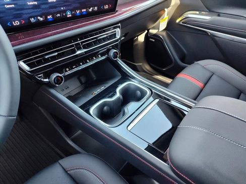 New 2026 Chevrolet Traverse RS w/ LPO, Floor Liner Package image 12