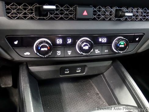 Used 2024 Honda Accord EX image 17