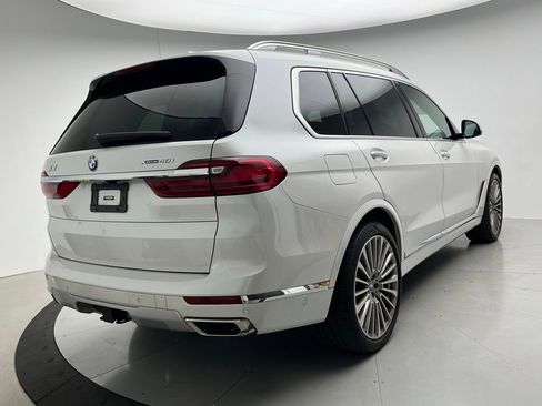 Used 2022 BMW X7 xDrive40i w/ Executive Package AWD/4WD image 3