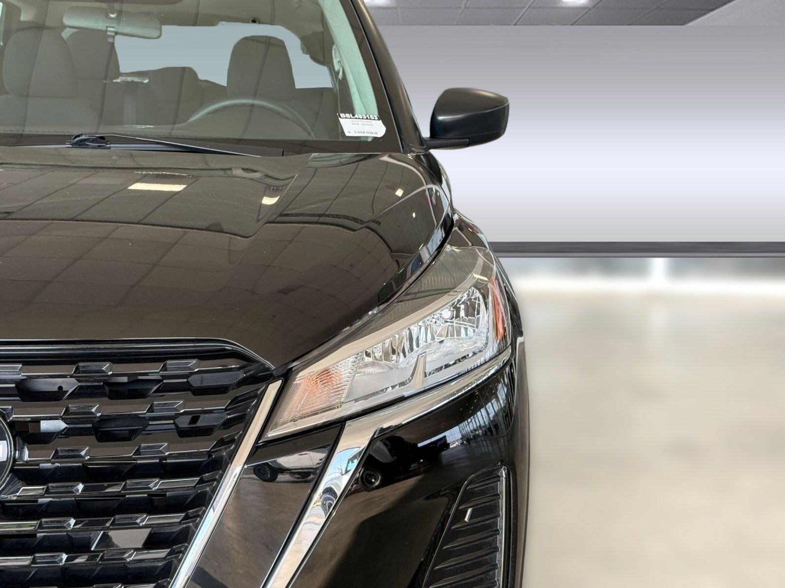 Used 2025 Nissan Kicks Play S FWD image 7