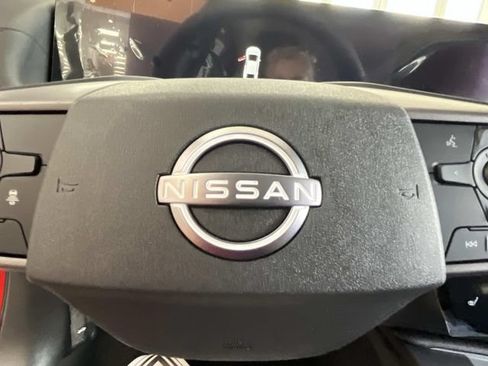 New 2026 Nissan Sentra SR w/ SR Premium Package FWD image 27