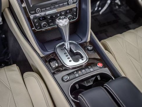 Used 2014 Bentley Flying Spur W12 AWD/4WD image 32