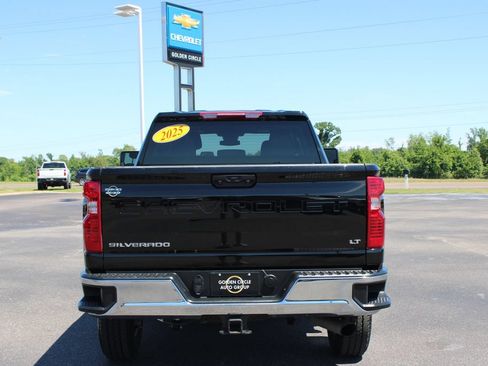 Used 2025 Chevrolet Silverado 2500 LT w/ Convenience Package AWD/4WD image 8