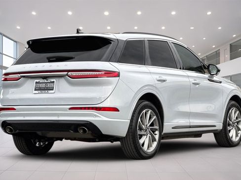 Used 2025 Lincoln Corsair Grand Touring w/ Equipment Group 301A image 4