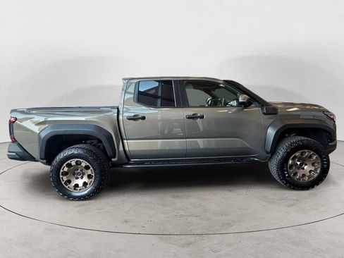 Used 2025 Toyota Tacoma 4x4 Double Cab Hybrid image 6