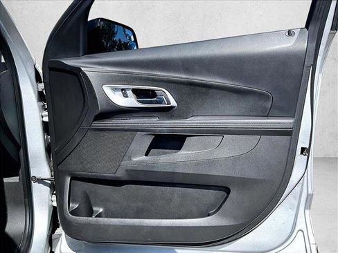 Used 2013 Chevrolet Equinox LS image 19