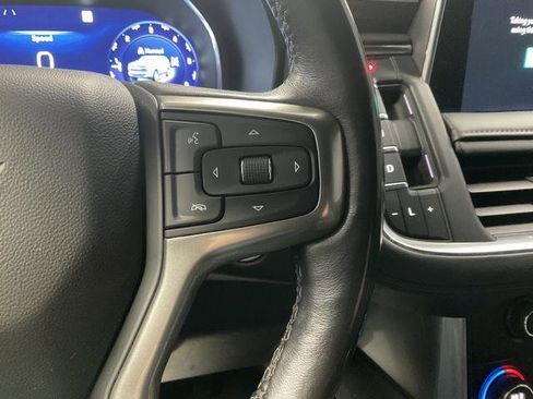 Used 2023 Chevrolet Suburban Z71 w/ Luxury Package image 21