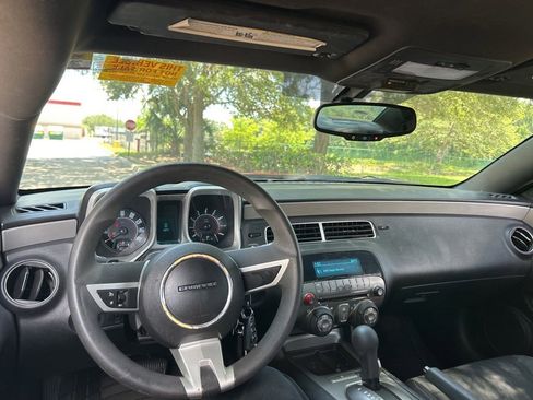 Used 2011 Chevrolet Camaro LS RWD image 13