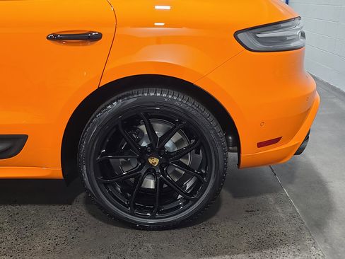 New 2026 Porsche Macan GTS image 34