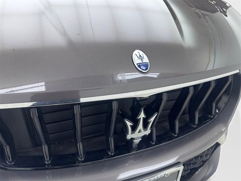 Used 2022 Maserati Levante Modena image 25