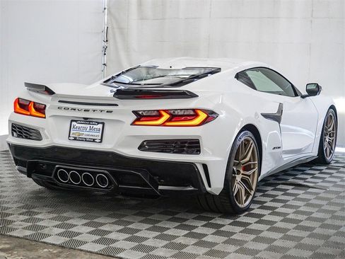 New 2025 Chevrolet Corvette Z06 image 8