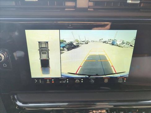 Used 2025 GMC Sierra 1500 AT4 w/ AT4 Premium Package image 12