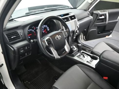 Used 2023 Toyota 4Runner SR5 Premium w/ Moonroof Package AWD/4WD image 21