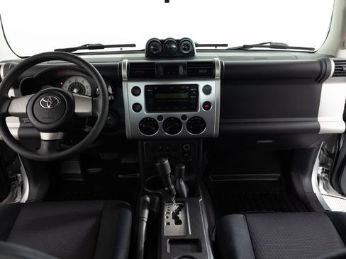 Used 2008 Toyota FJ Cruiser 4WD image 29