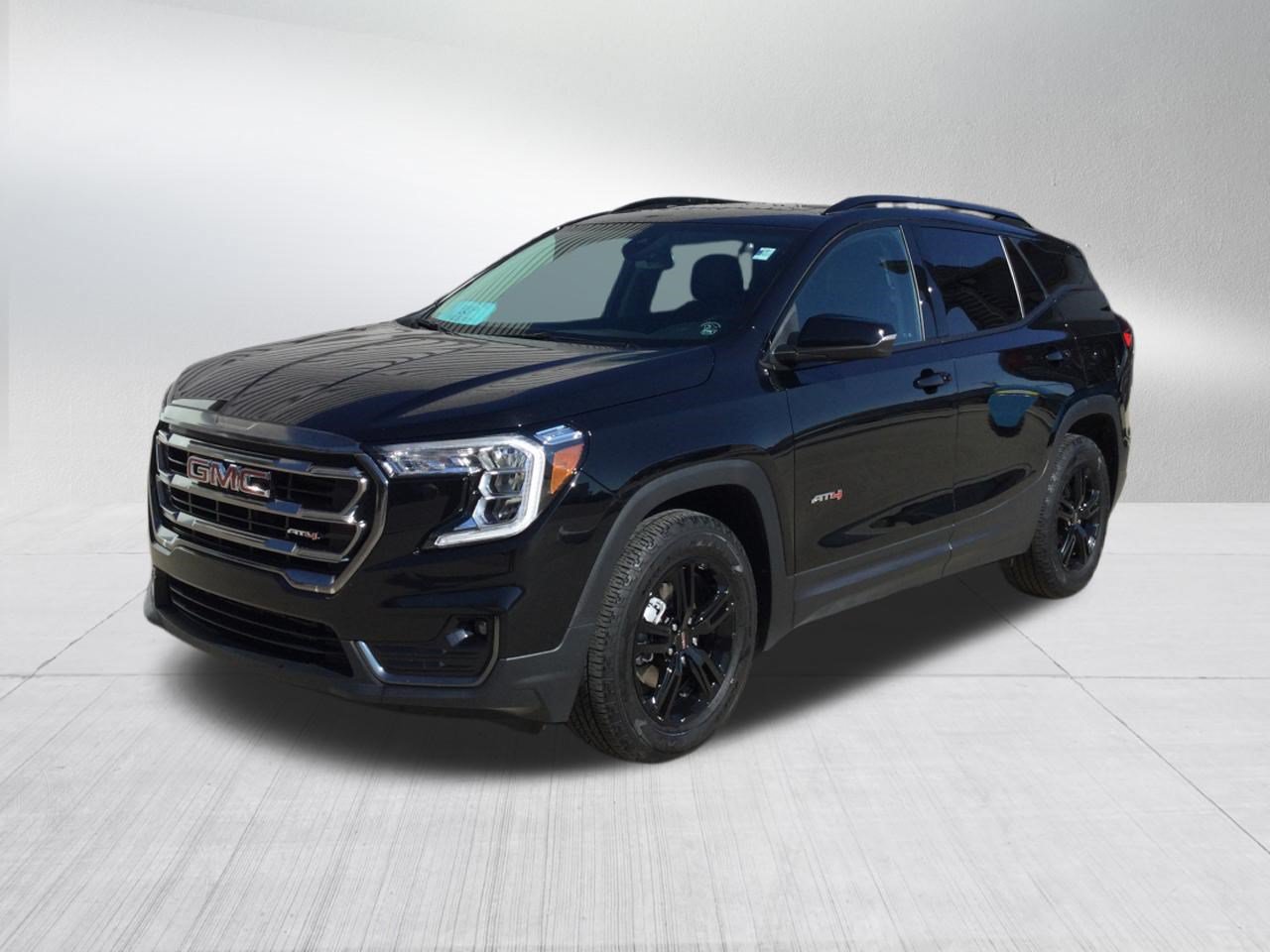 Used 2024 GMC Terrain AT4 w/ LPO, Floor Liner Package AWD/4WD image 2