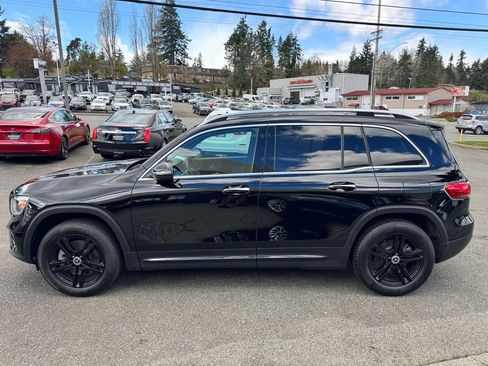Used 2020 Mercedes-Benz GLB 250 4MATIC w/ Premium Package image 5