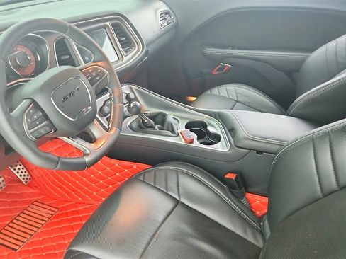 Used 2015 Dodge Challenger SRT Hellcat image 13