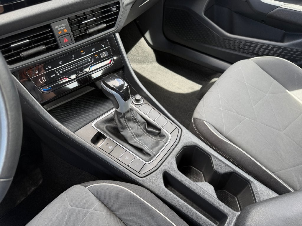 Used 2025 Volkswagen Jetta Sport FWD image 18