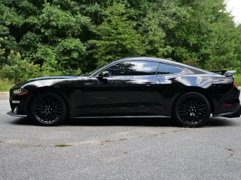 Used 2019 Ford Mustang GT Premium w/ GT Performance Package RWD image 35