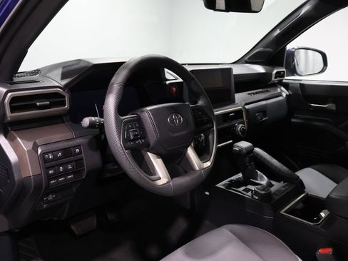 Used 2024 Toyota Tacoma TRD Off-Road image 16