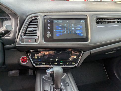 Used 2020 Honda HR-V EX image 19