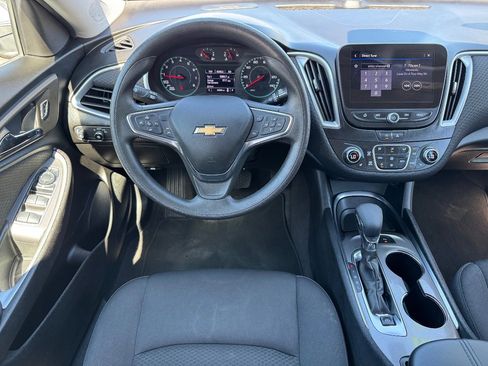 Used 2024 Chevrolet Malibu LT image 23