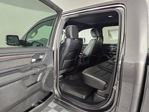 New 2026 RAM 1500 Laramie AWD/4WD image 33