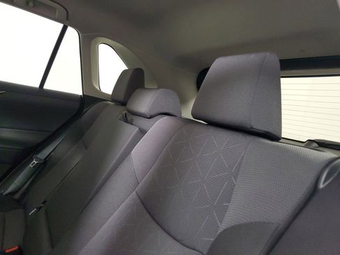 Used 2025 Toyota RAV4 XLE image 12