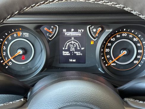 New 2025 Jeep Gladiator Sport image 22