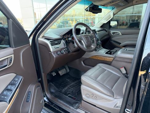 Used 2020 GMC Yukon XL Denali image 13