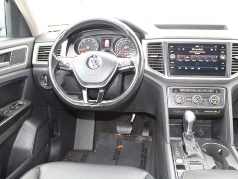 Used 2019 Volkswagen Atlas SE w/ Towing Package image 14