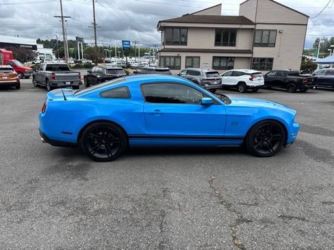 Used 2010 Ford Mustang GT RWD image 6
