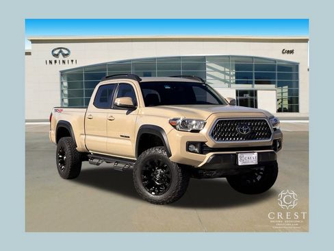 Used 2019 Toyota Tacoma TRD Off-Road image 1