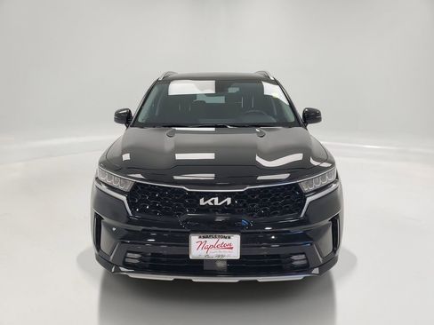 Certified 2023 Kia Sorento EX w/ Panoramic Sunroof Package image 2