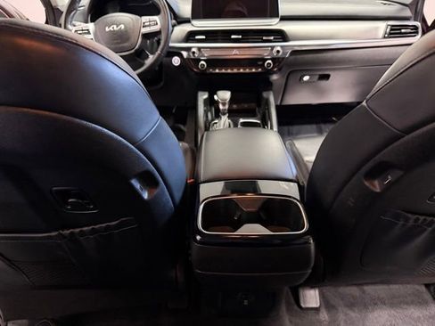 Used 2022 Kia Telluride LX AWD/4WD image 32