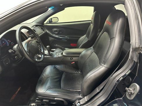 Used 2001 Chevrolet Corvette Z06 RWD image 18