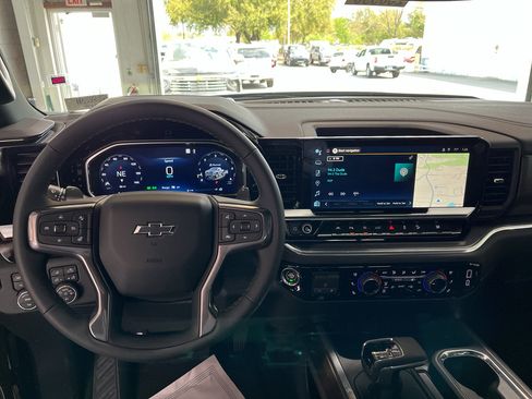 New 2026 Chevrolet Silverado 1500 High Country w/ Midnight Edition AWD/4WD image 17