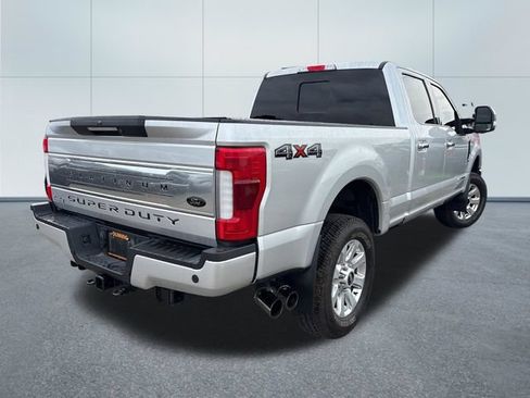 Used 2018 Ford F250 Platinum AWD/4WD image 4