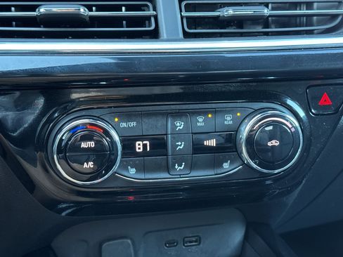 Used 2024 Chevrolet Trax RS w/ Driver Confidence Package image 20