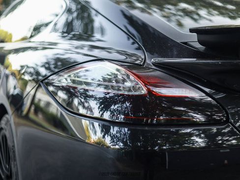 Used 2011 Porsche Panamera 4 AWD/4WD image 80