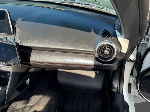Used 2017 MAZDA MX-5 Miata RF Grand Touring RWD image 23