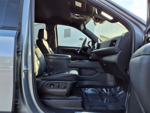 Used 2025 Chevrolet Tahoe Z71 image 26