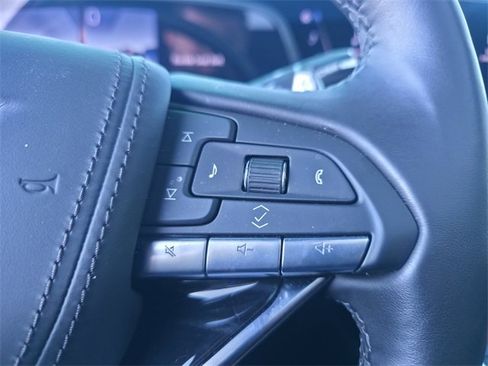 Used 2024 Cadillac Escalade V w/ LPO, ONYX Package image 17