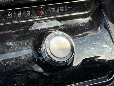 Used 2022 Jeep Wagoneer Series II RWD image 20
