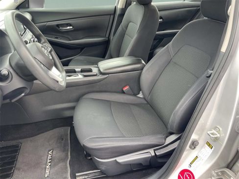 Used 2021 Nissan Sentra S image 11